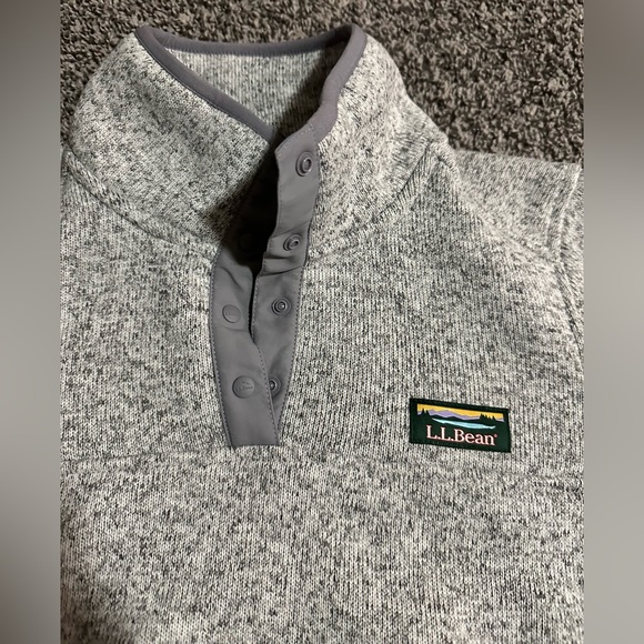 Brand new Women's L.L. BEAN Sweater Fleece Pullover Size M Pet in Pewter Color - Picture 3 of 6